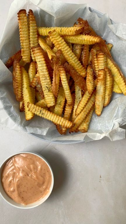Air Fryer Crinkle-Cut Fries with Avocado Dip