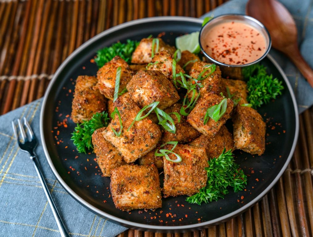 Air Fryer Mahi Mahi Nuggets with Sriracha Mayo