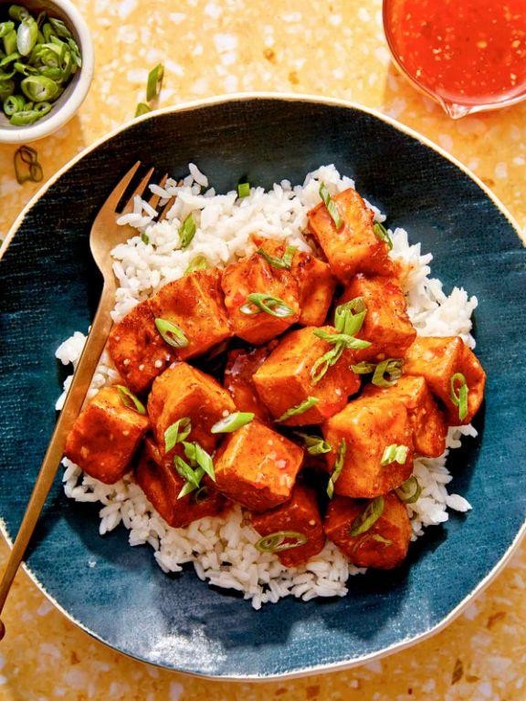 Air-Fried Tofu with Sweet Chili Sauce