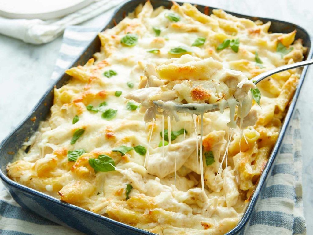 Alfredo Chicken Casserole with Garlic Stuffing