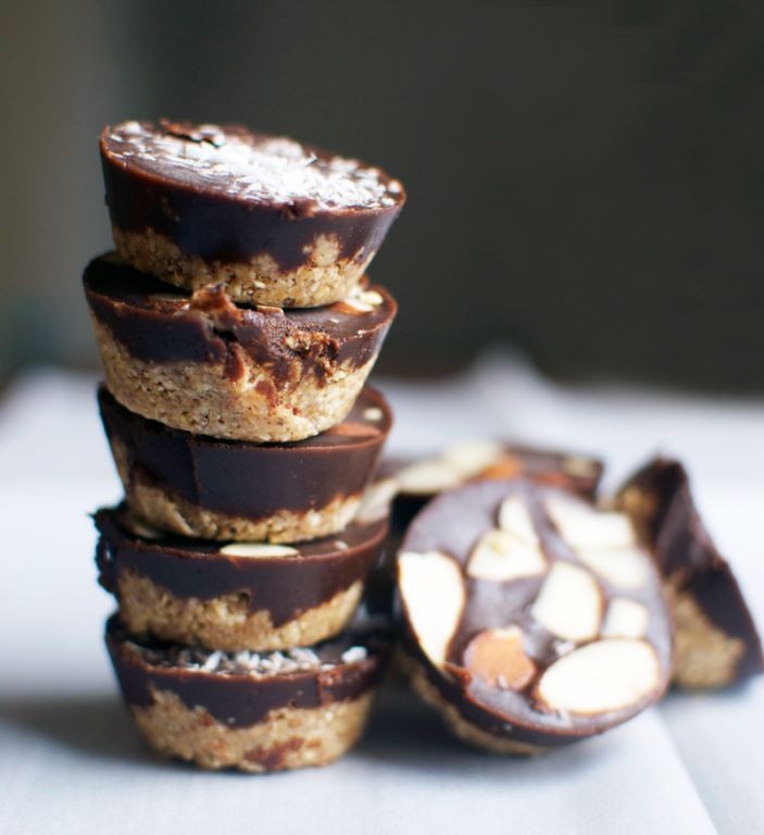 Almond Butter Sugar-Free Chocolate Cups