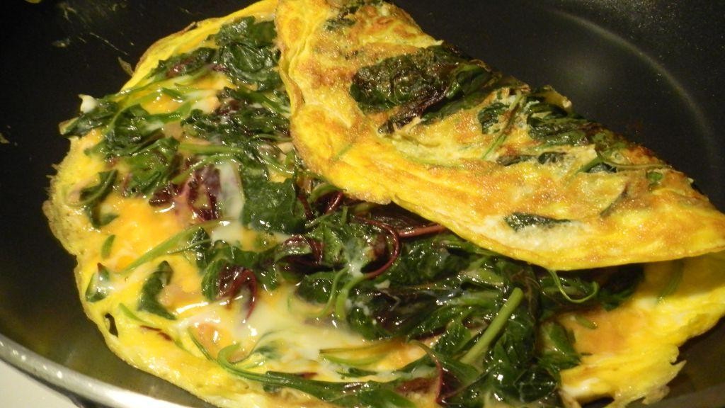 Amaranth Leaves and Egg Omelette