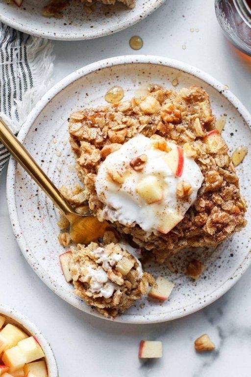 Apple Cinnamon Baked Oatmeal