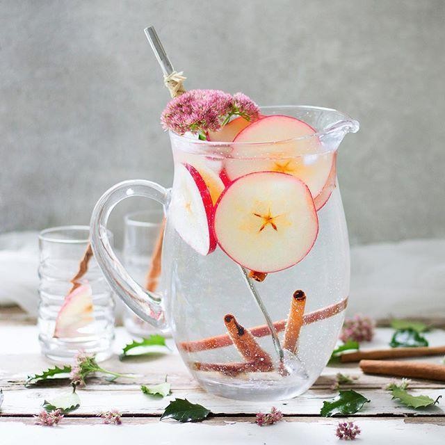 Apple Cinnamon Infused Water