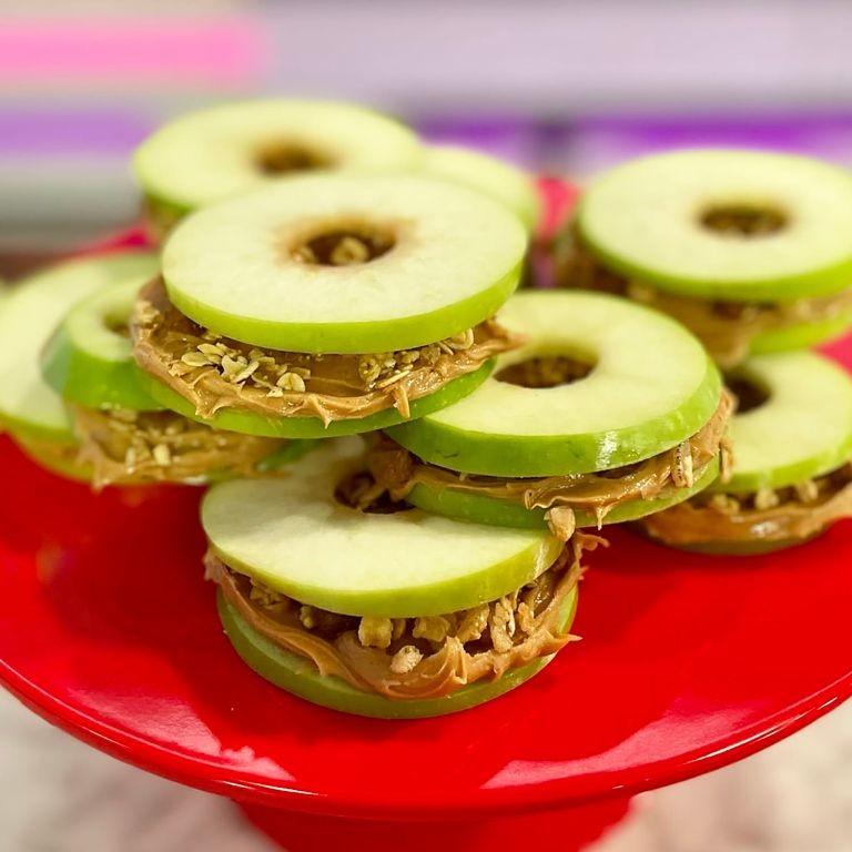 Apple Peanut Butter Sandwiches