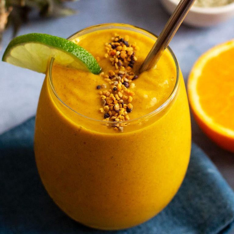 Avocado Carrot Turmeric Smoothie