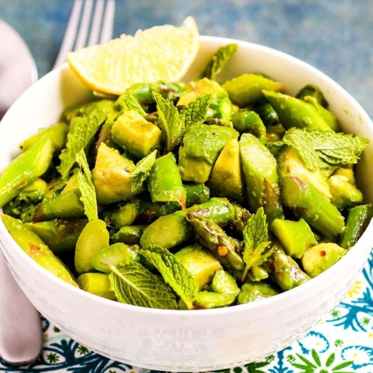 Avocado and Cold Asparagus Salad with Lime Dressing