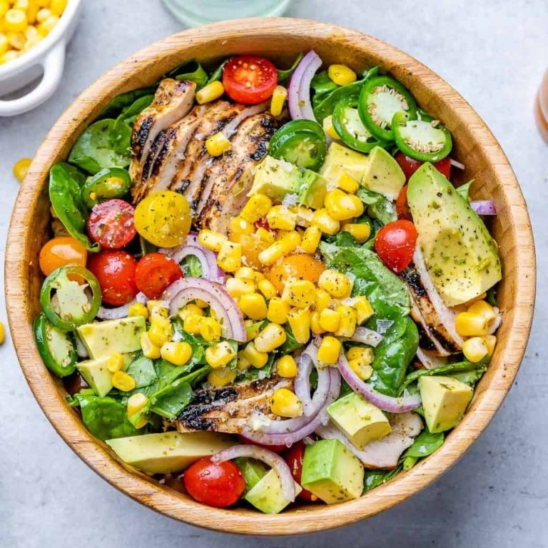 Avocado and Lime Grilled Chicken Salad