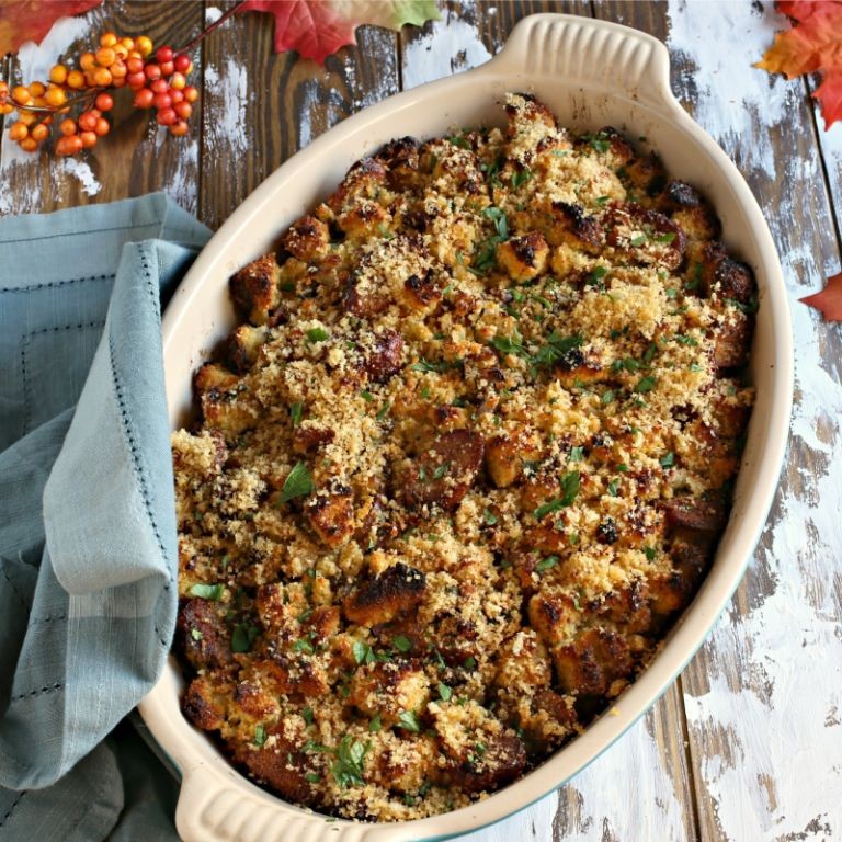 Bacon and Cheddar Cornbread Dressing