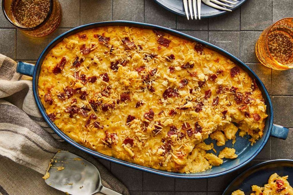 Bacon and Cheddar Macaroni Bake
