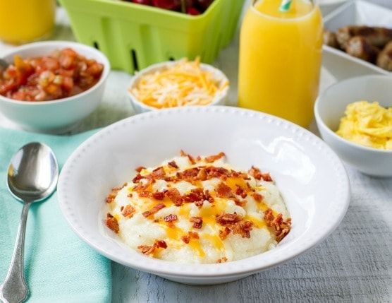 Bacon and Cheddar Quick Grits