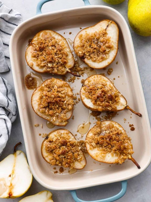Baked Pears with Cinnamon and Brown Sugar