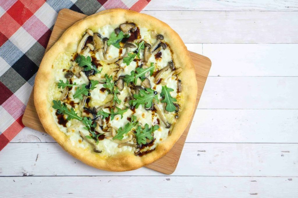 Balsamic Glazed Arugula and Mushroom Pizza