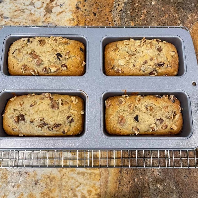 Banana Nut Bread Mini Loaves