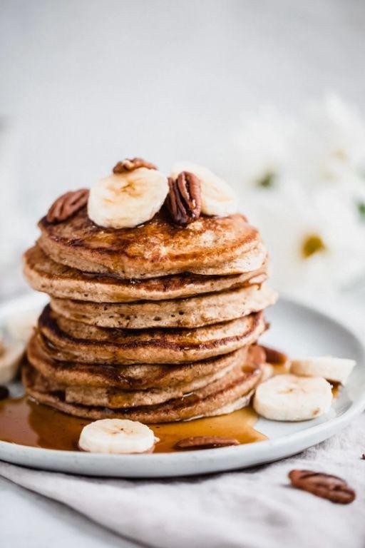Banana Oat Pancakes with Honey Drizzle