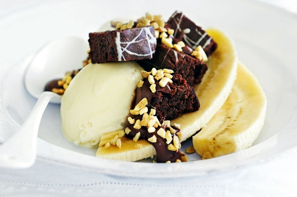 Banana Split Brownie Sundae