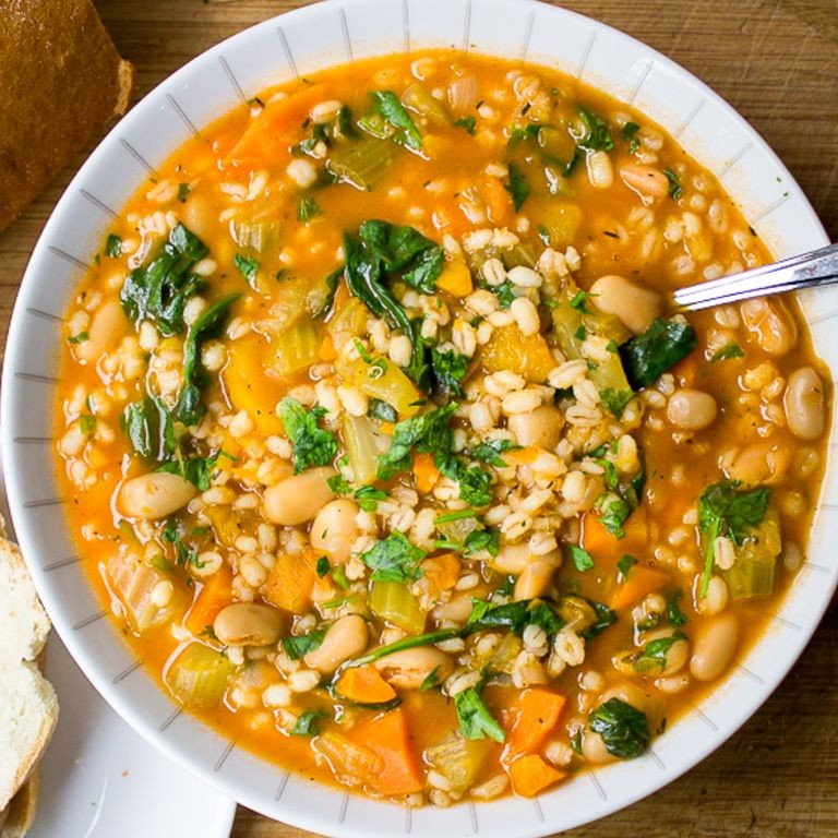 Barley Soup with Zucchini and Basil