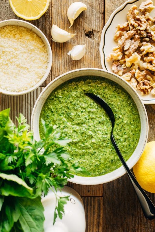 Basil Pesto with Walnut Oil