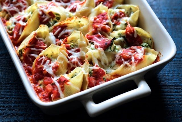 Beef and Artichoke Stuffed Shells