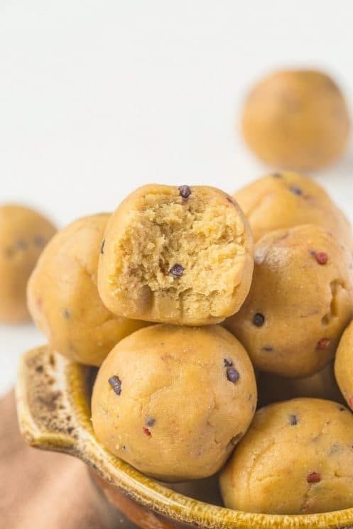 Berry Blast No Bake Snack Mix