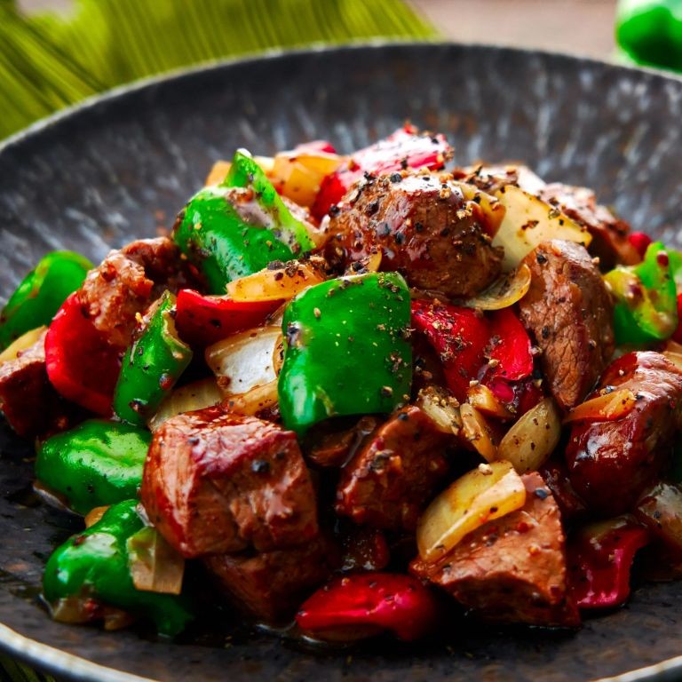 Black Pepper Beef with Bell Peppers