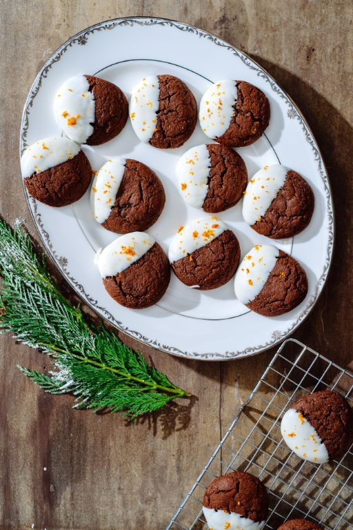 Black and White Gingerbread Cookies