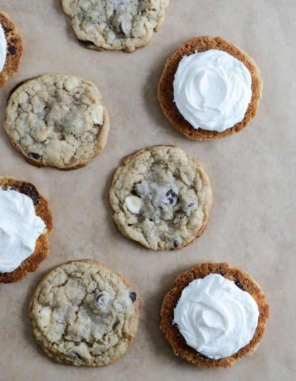 Black and White Oatmeal Cookies