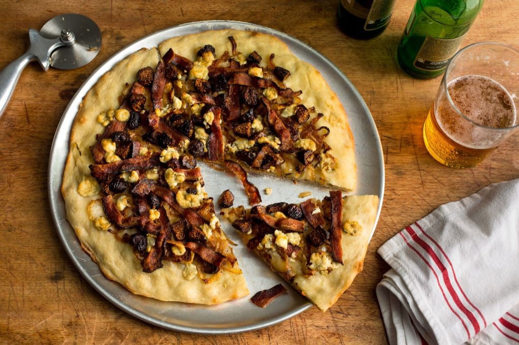 Blue Cheese and Caramelized Onion Pizza