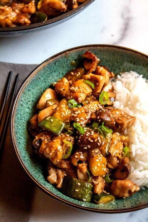 Boneless Chicken Thigh Stir-Fry with Vegetables