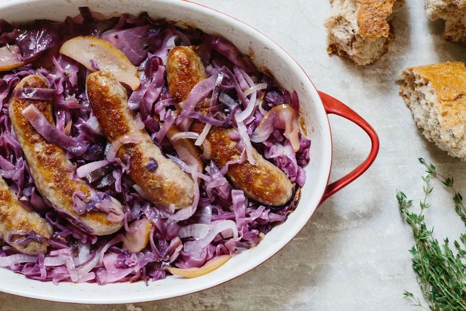 Braised Cabbage and Sausage with Apples