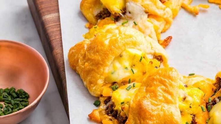Breakfast Sausage Crescent Ring
