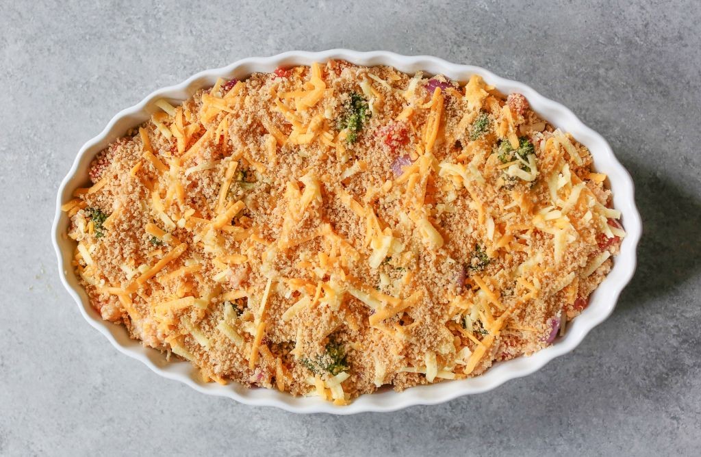 Broccoli and Cheddar Quinoa Pasta Bake