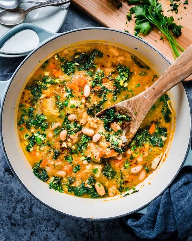 Cannellini Bean and Kale Soup