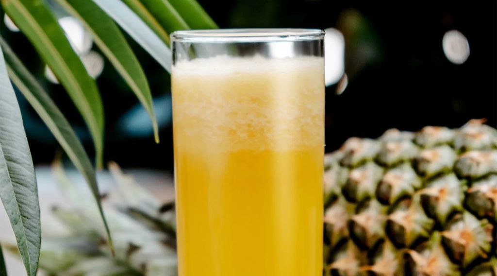 Caramel Vodka Pineapple Fizz