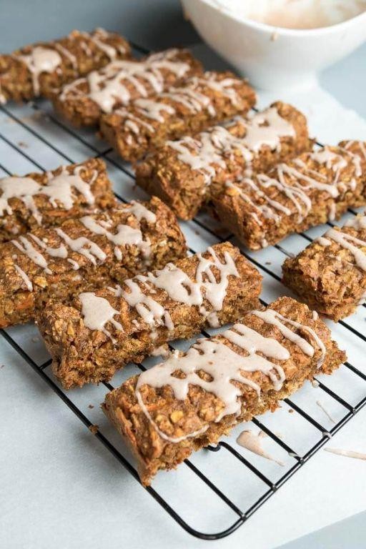 Carrot Cake Granola Bars