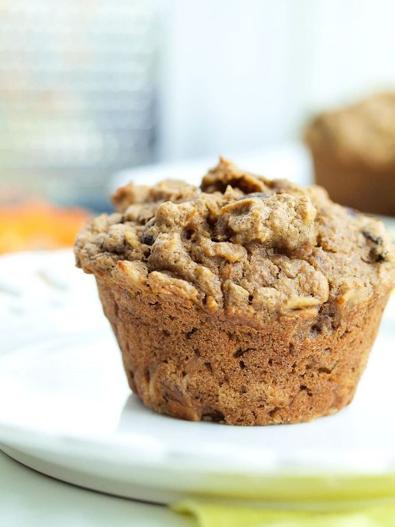 Carrot Cake Oatmeal Muffins