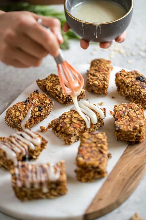 Carrot Cake Raw Granola Bars