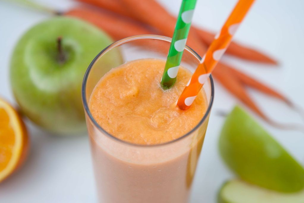 Carrot and Celery Smoothie for Detox