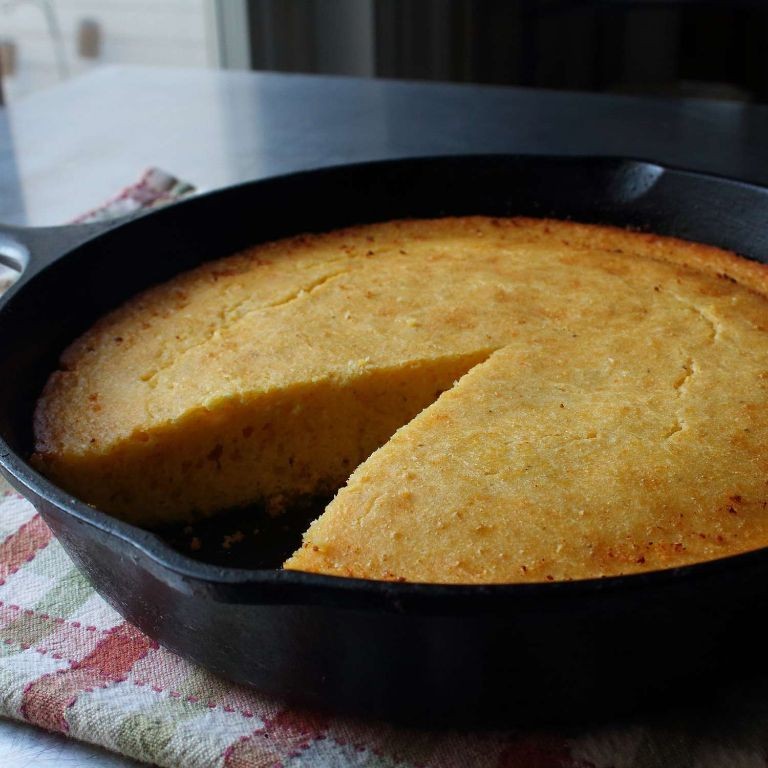 Cast Iron Skillet Cornbread