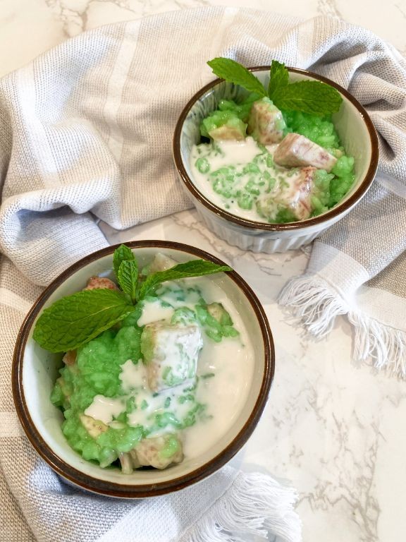 Che Khoai Mon (Taro Pudding)