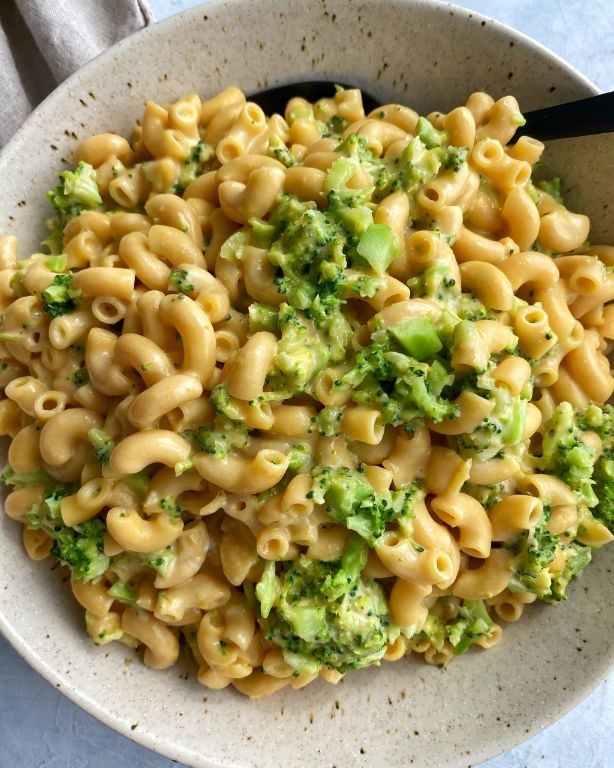 Cheesy Broccoli One Pot Pasta