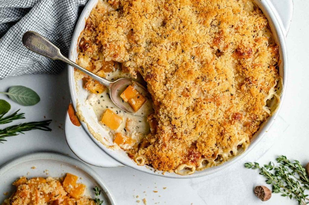 Cheesy Butternut Squash Casserole with Breadcrumbs
