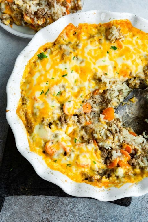 Cheesy Ground Beef and Rice Casserole