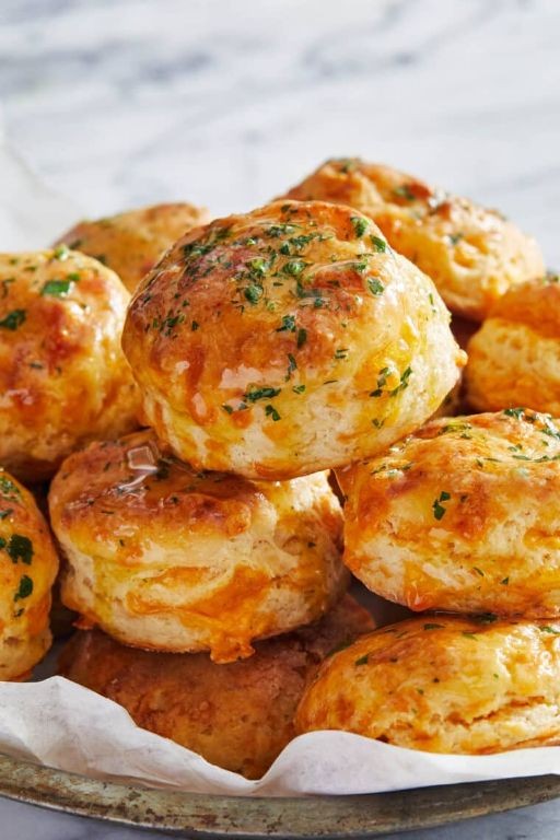 Cheesy Red Lobster Biscuit Bites
