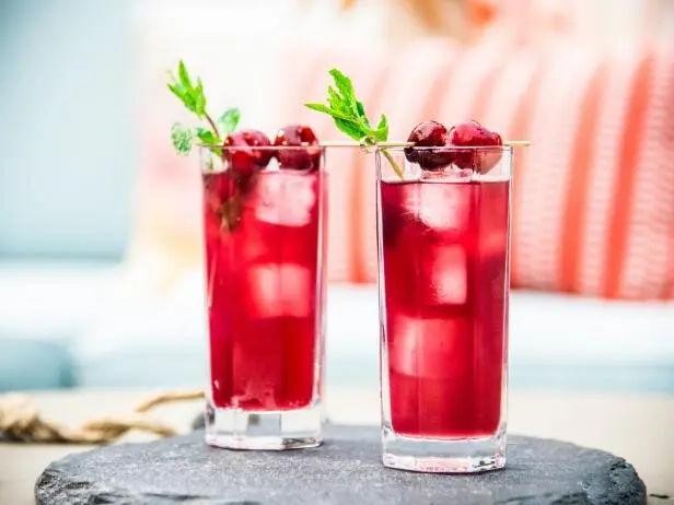 Cherry Limeade Sparkler