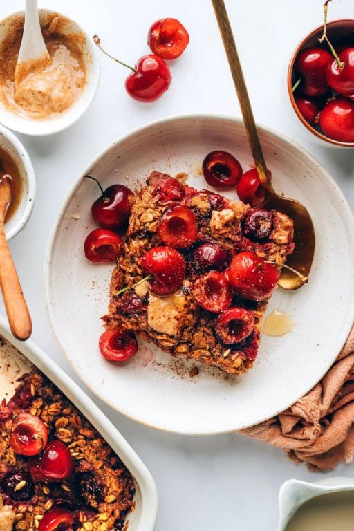 Cherry Oatmeal Breakfast Bake