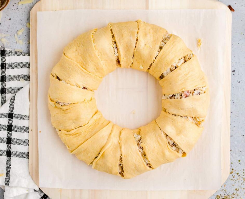 Chicken Alfredo Crescent Ring