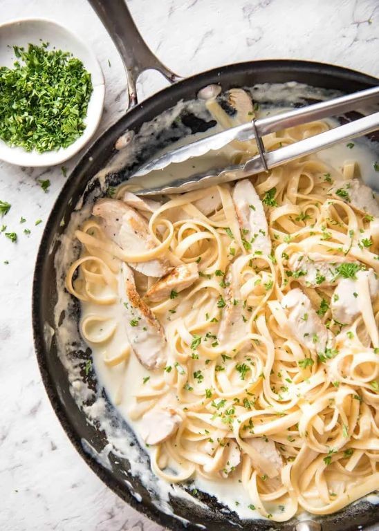 Chicken Alfredo One Pot Pasta