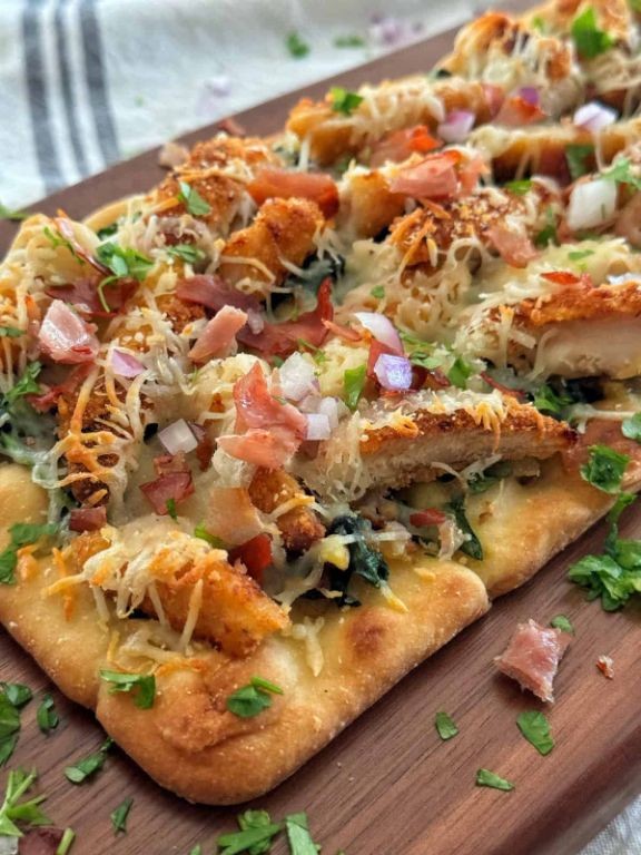 Chicken Mozzarella Flatbread Pizza
