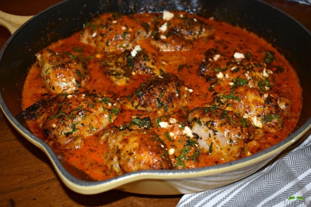 Chicken Thighs with Roasted Red Pepper Sauce